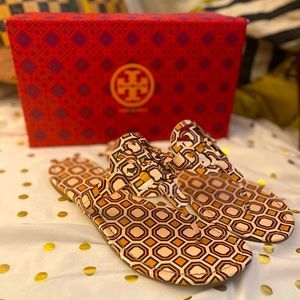 Tory Burch sandals/flip flops 🩴